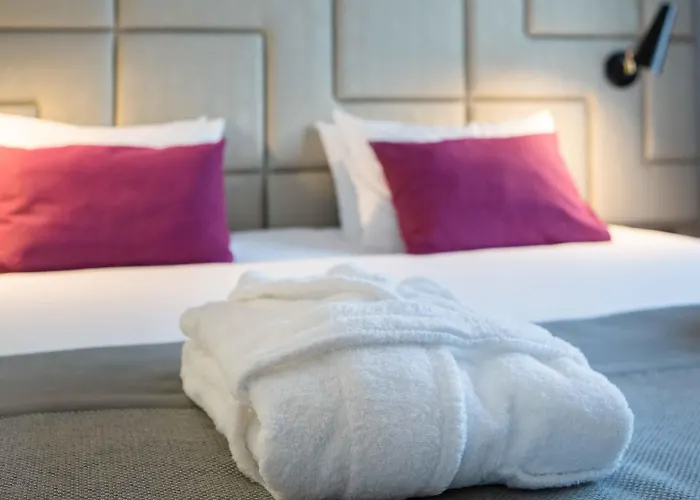 Mercure Stare Ξενοδοχείο 4*