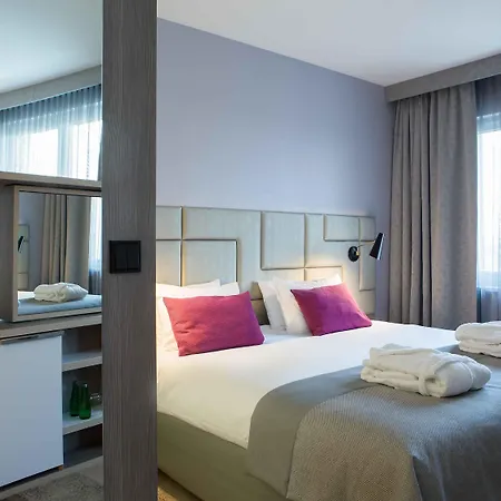 Mercure Stare Hotell 4*
