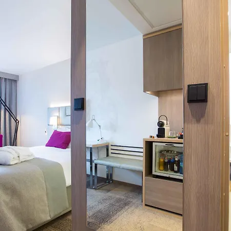 Mercure Stare